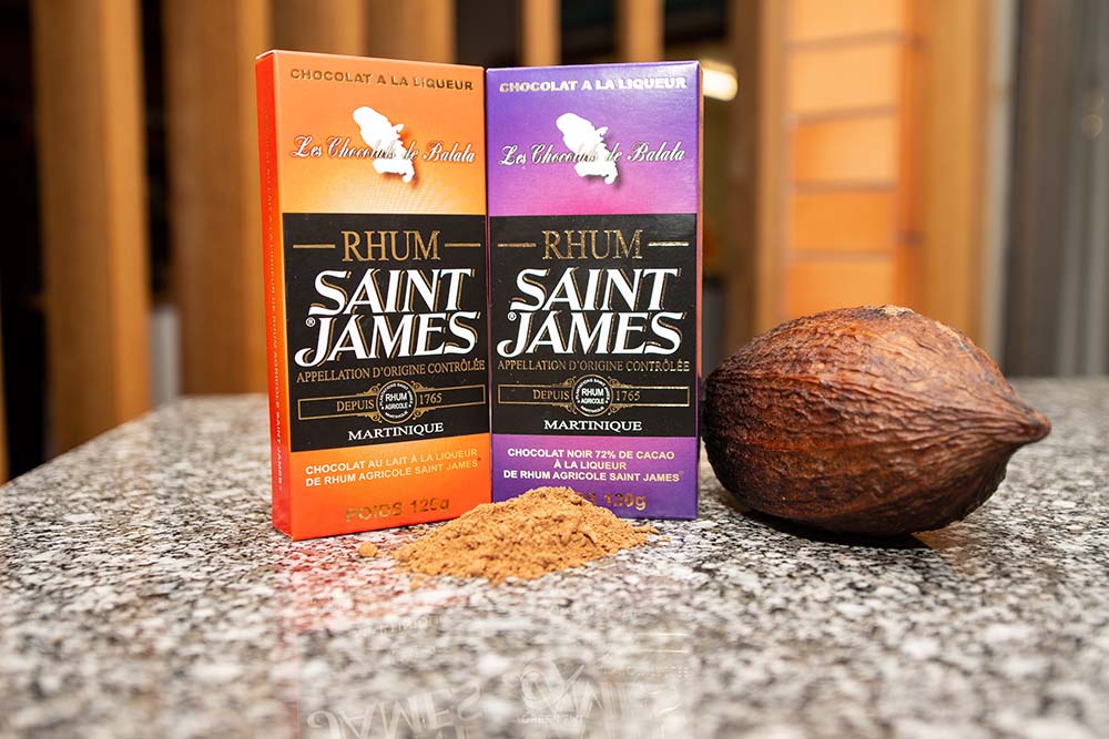 Tablette Saint James à la liqueur de rhum et au chocolat noir 72